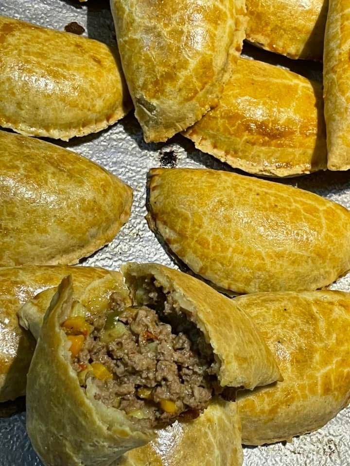 Meat Pie, design 4 by Anah Cakes