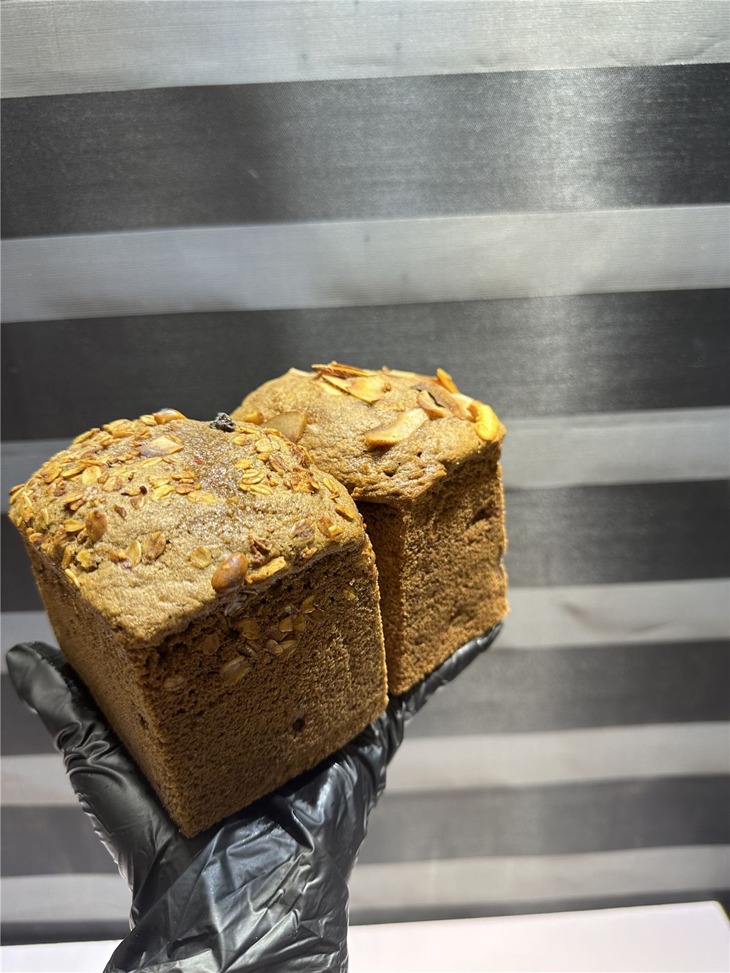 Banana Bread, design 2 by Anah Cakes